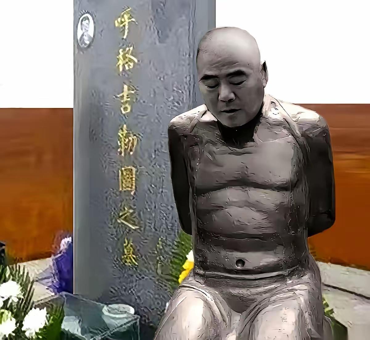 全网刷屏！呼格吉勒图墓前立跪像提议：不是泄愤，是留给国人永不磨灭的警钟
 
最近