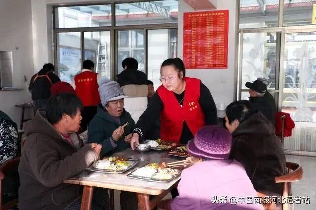 谁说妯娌多了是非多？河南商丘这三位七旬妯娌，直接打破偏见！ 她们50年亲如姐妹，