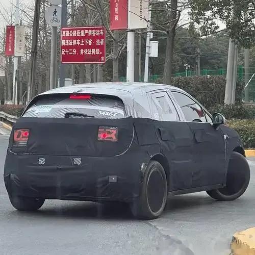 试问天下能有几个造车老板亲自回应车主的
蔚来李斌就能做得
蔚来社区车友提问李斌搞