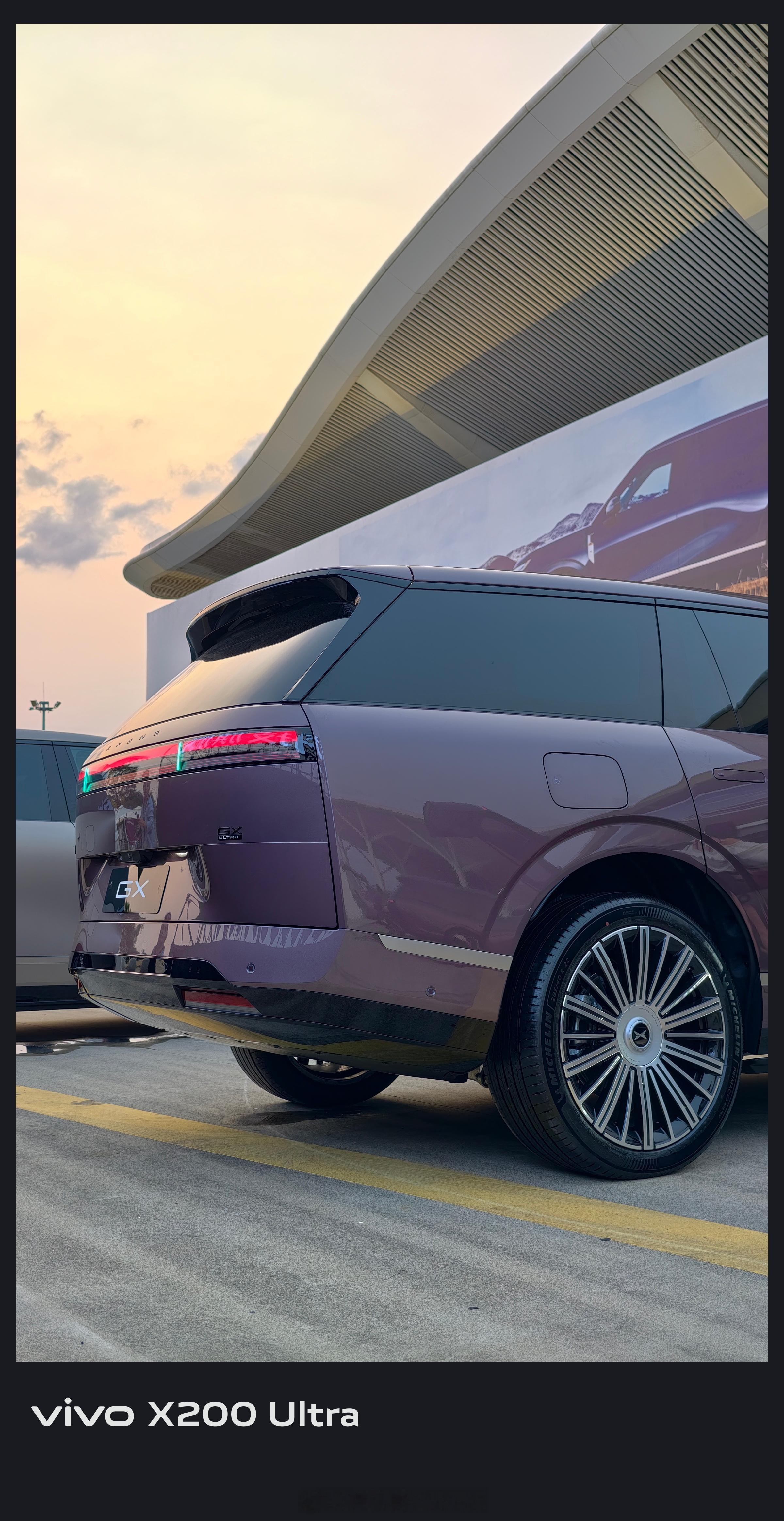 五一又提不了车，那能怎么办呢？小鹏GX这车真的很适合一家子出游。主驾有。按摩，有