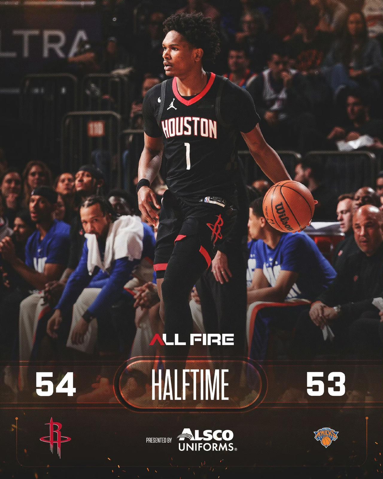 半场结束火箭54:53反超尼克斯。
杜兰特小贾申宝得分上双。泰特伤退希望没啥大事