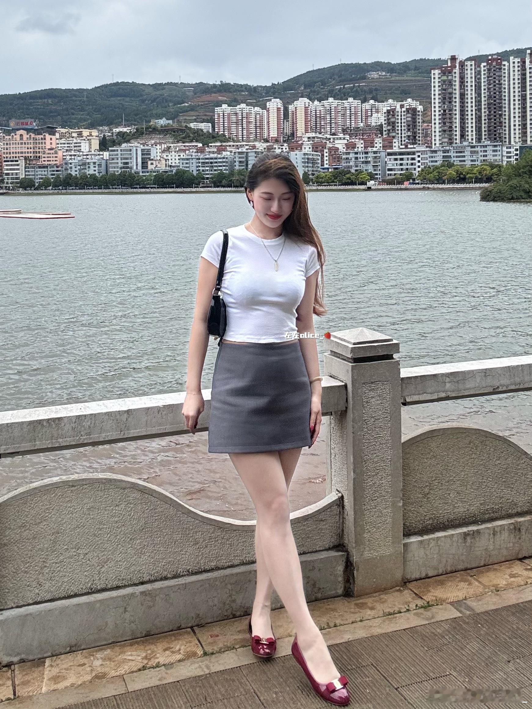其实我也不是很愿意发那么多照片来的，这也是我不管开心难过倾诉吐槽的一个秘密基地，