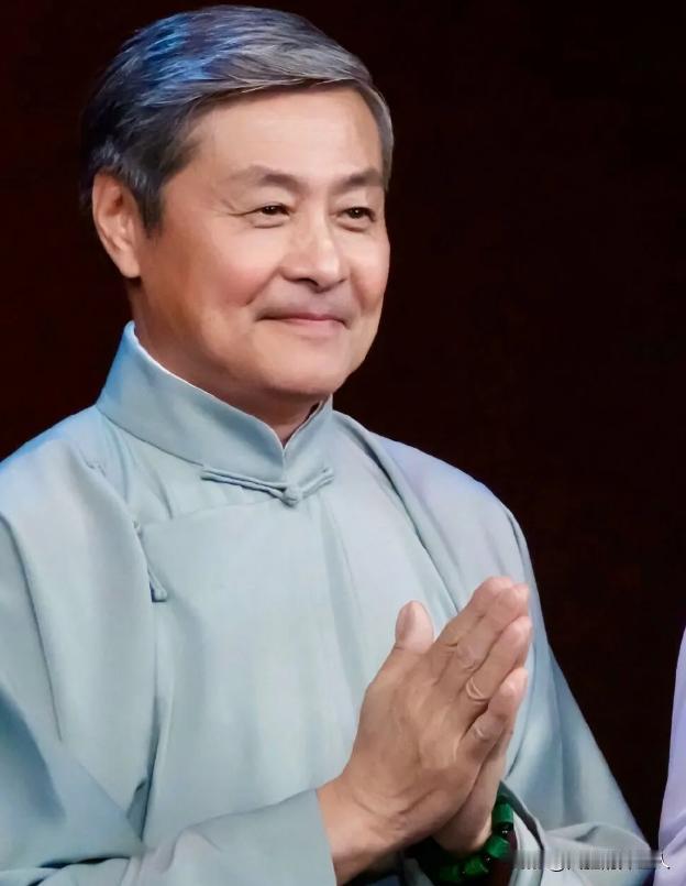1988年，相声演员刘伟不顾师父反对，坚决要出国发展，马季大怒:“走了就别回来”