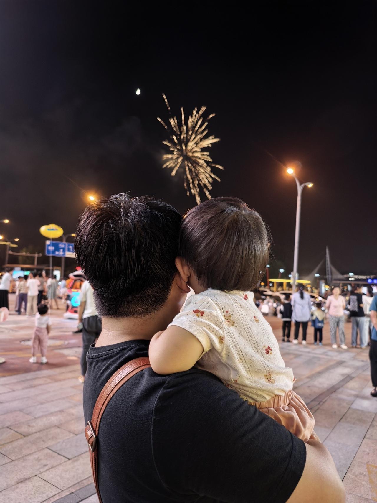 爸爸带娃 亲子日常 抓拍美好瞬间 爸爸带娃系列 陪你长大陪你看世界