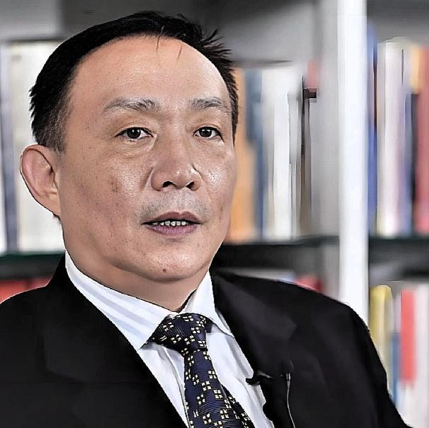 最狠的间谍，不偷你的情报，也不策反你的人，而是直接在你家里，帮你 “立规矩”！