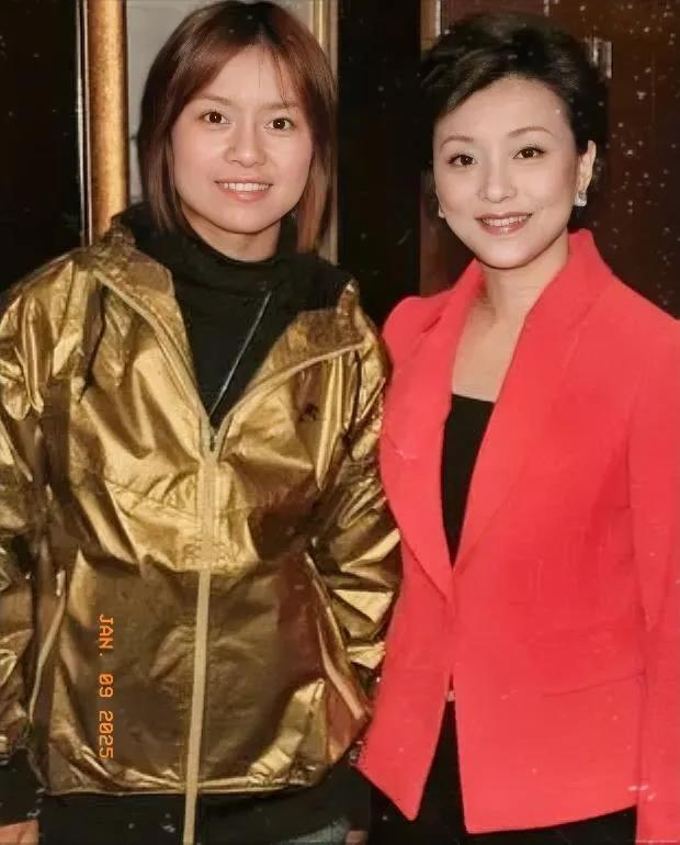 杨澜访谈录系列
杨澜专访我国女子网球第一人，法网和澳网冠军获得者李娜。