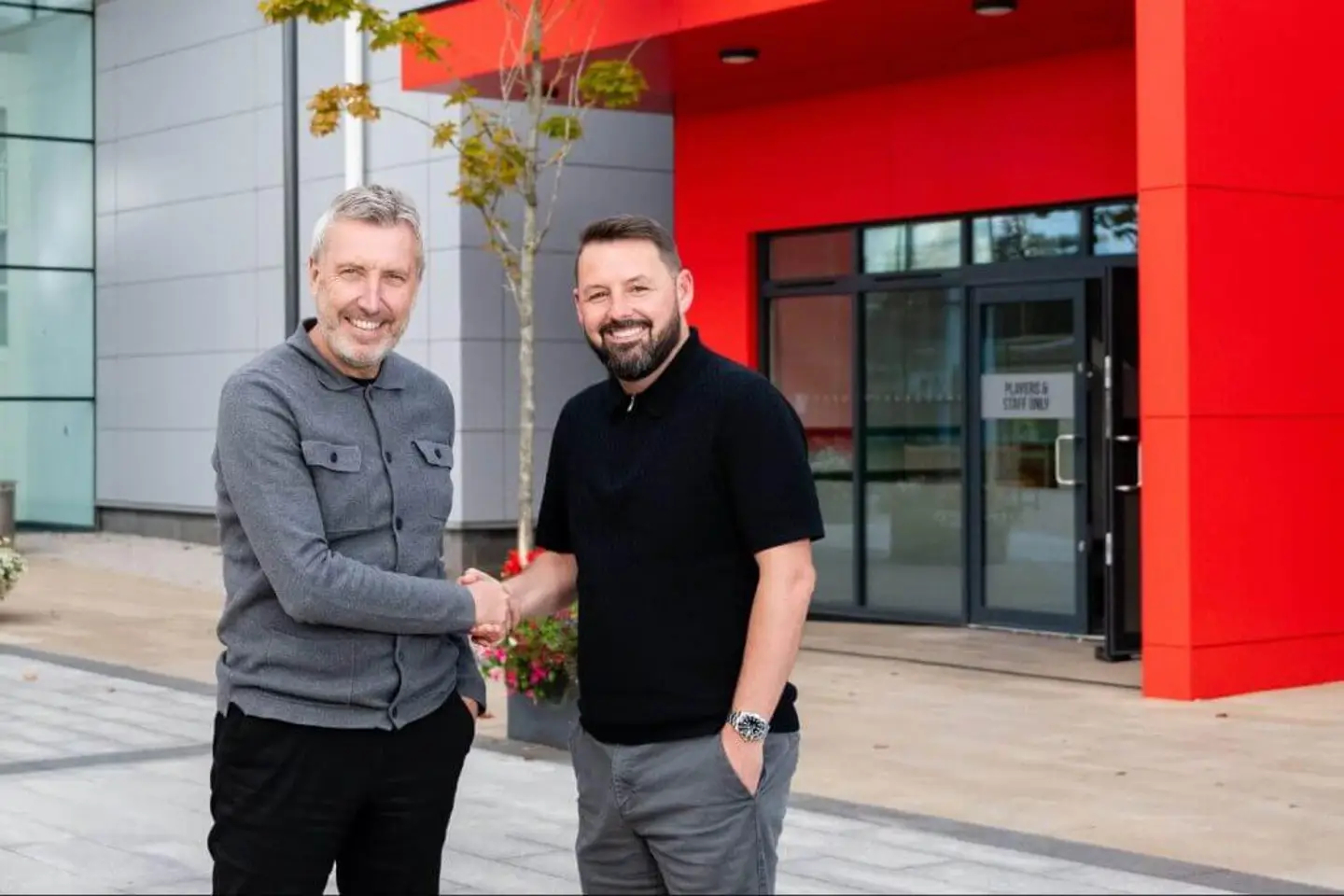 曼联 米腾老师采访了曼联的青训新负责人Steve Torpey利物浦青训后就开始