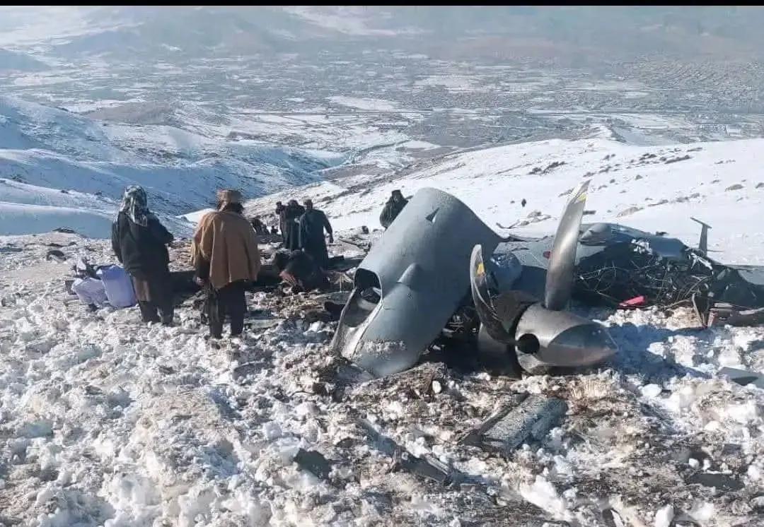 美军新年在阿富汗摔了一架“死神”。
 
阿富汗塔利班军方宣称，1月1日清晨在瓦尔