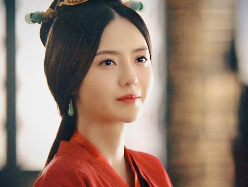 公元311年，洛阳城破，皇后羊献容被扔到了征服者刘曜的床上。这个刚屠了三万人的男