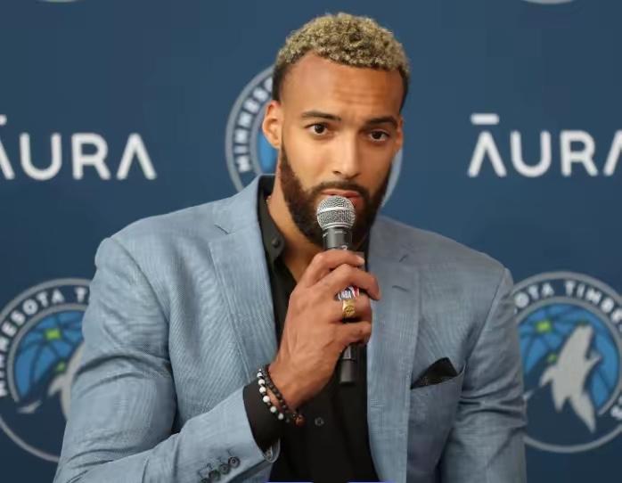 法国吴彦祖飘了！戈贝尔：防住约基奇？我只是运气好！

19分惊天逆转，森林狼从丹