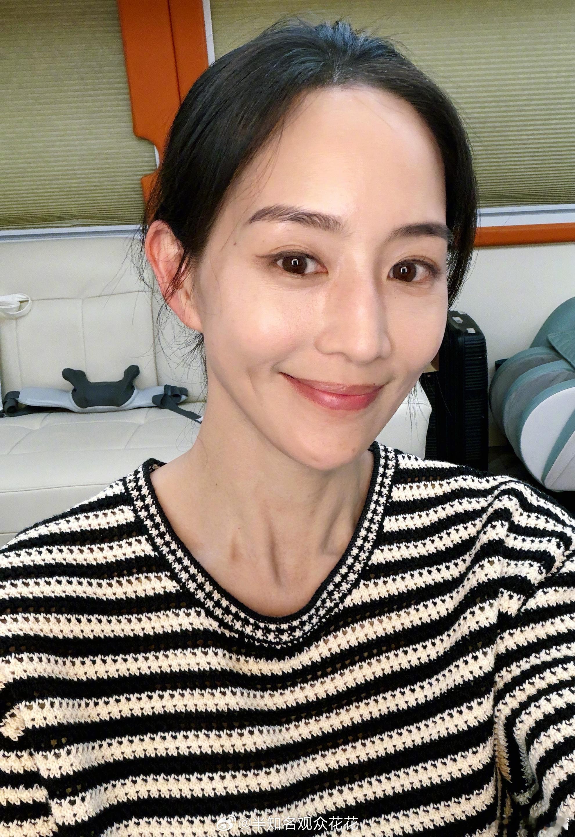 原来名字里的甯和𡩋是简体字和古体字的区别呀～张钧甯解释自己的名字张钧甯重新作自