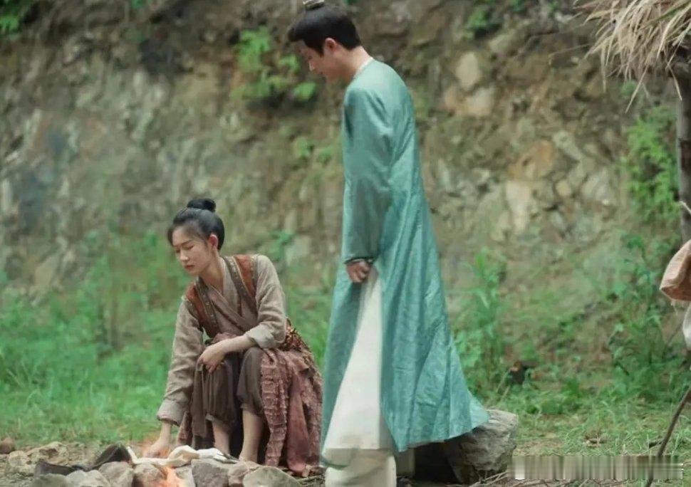 当代古偶已经把高跟鞋的市场打开了，男星必备 ​​​