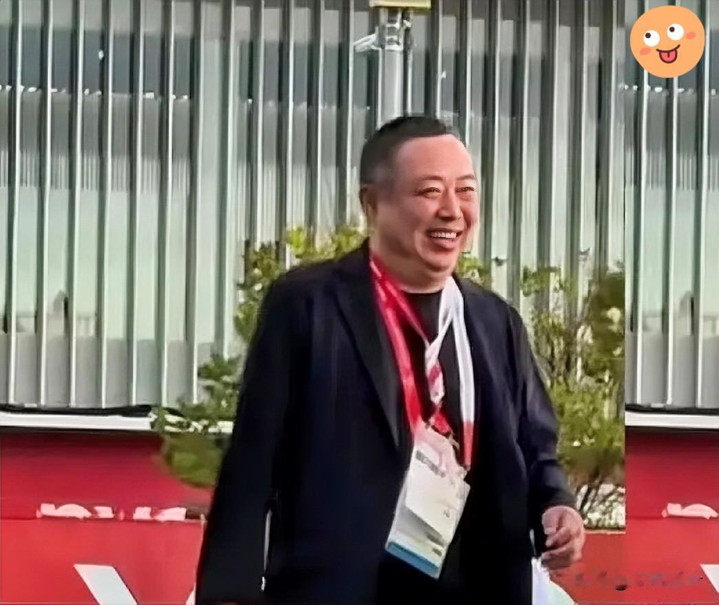 🔥破防！
网友神比喻直击人心！
刘国梁人不能插手
心却一刻没离开国乒！

  
