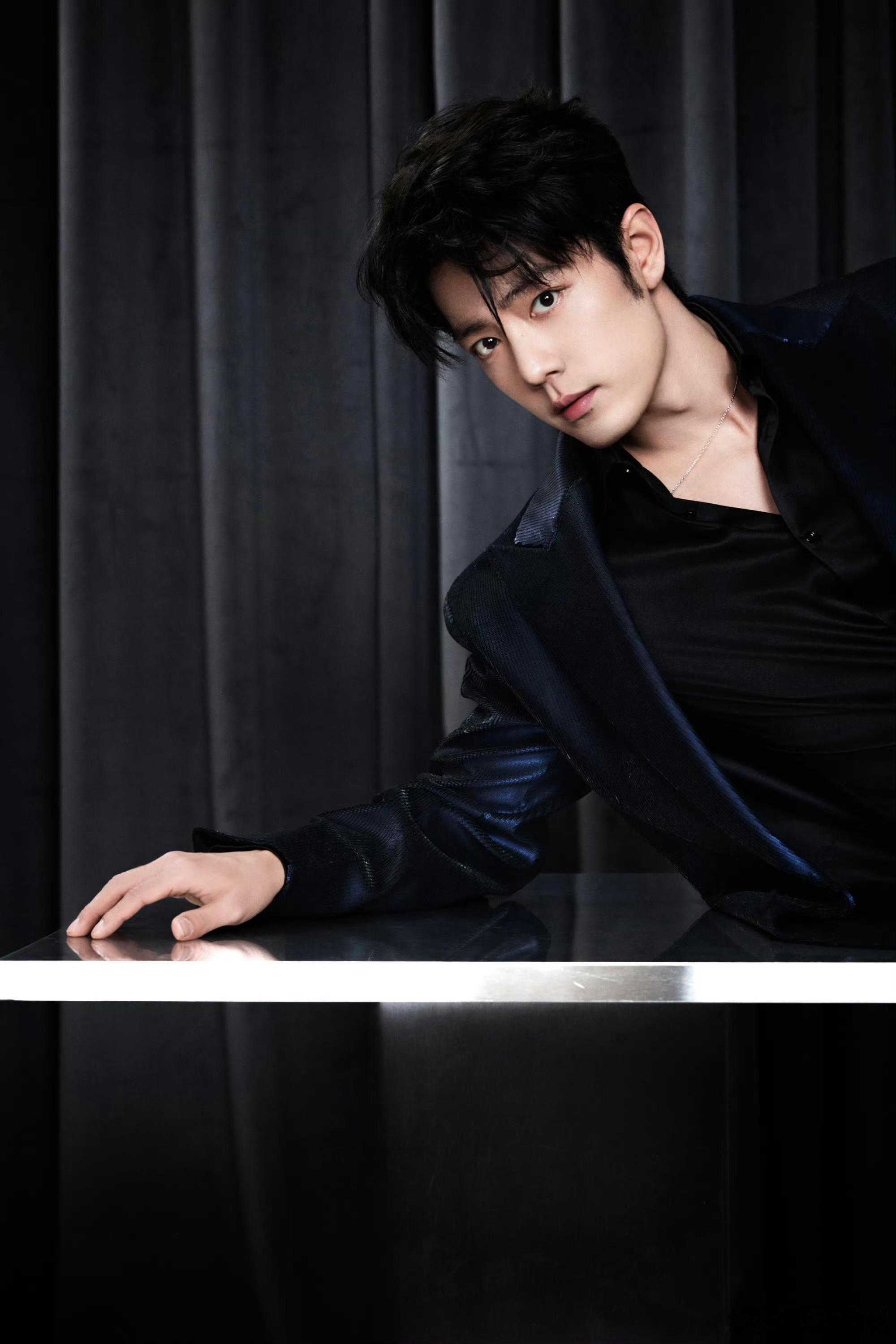 肖战微博之夜内场造型出图！！帅得我说不出话了，啊啊啊啊啊啊啊啊 