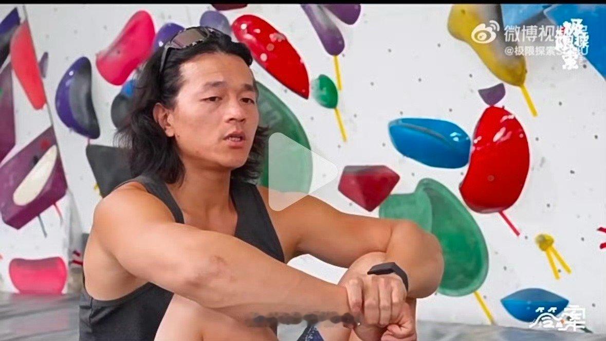 #王一博拒绝在锤子上签名# 王一博的选择，让我们看到了一个公众人物的担当。不随意