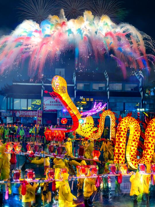 央视钦点！申遗成功的婺源春节到底多火爆！