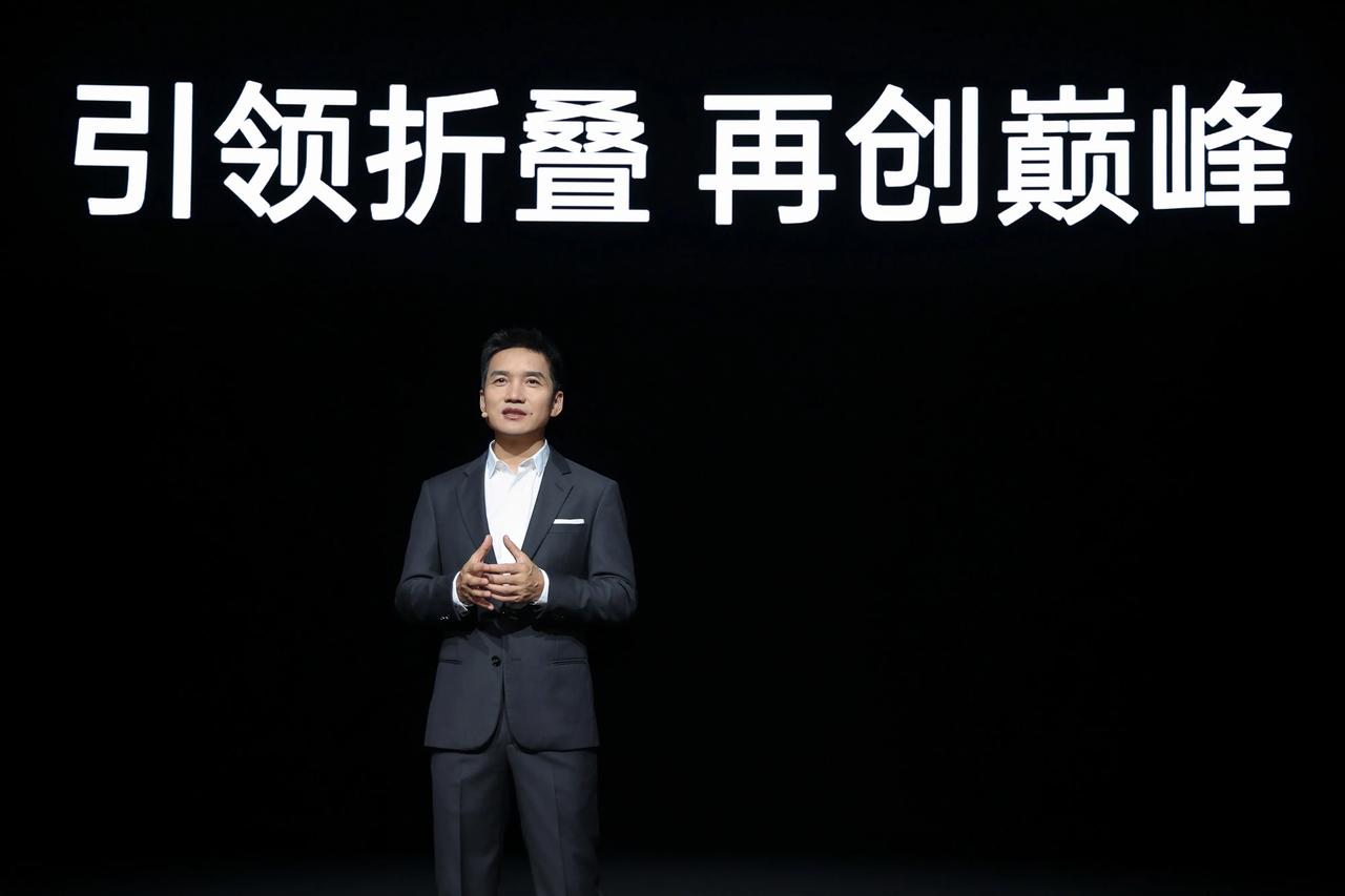 今天数码圈热度真的拉满，一边是华为Mate 60 Pro、另外一边是OPPO F