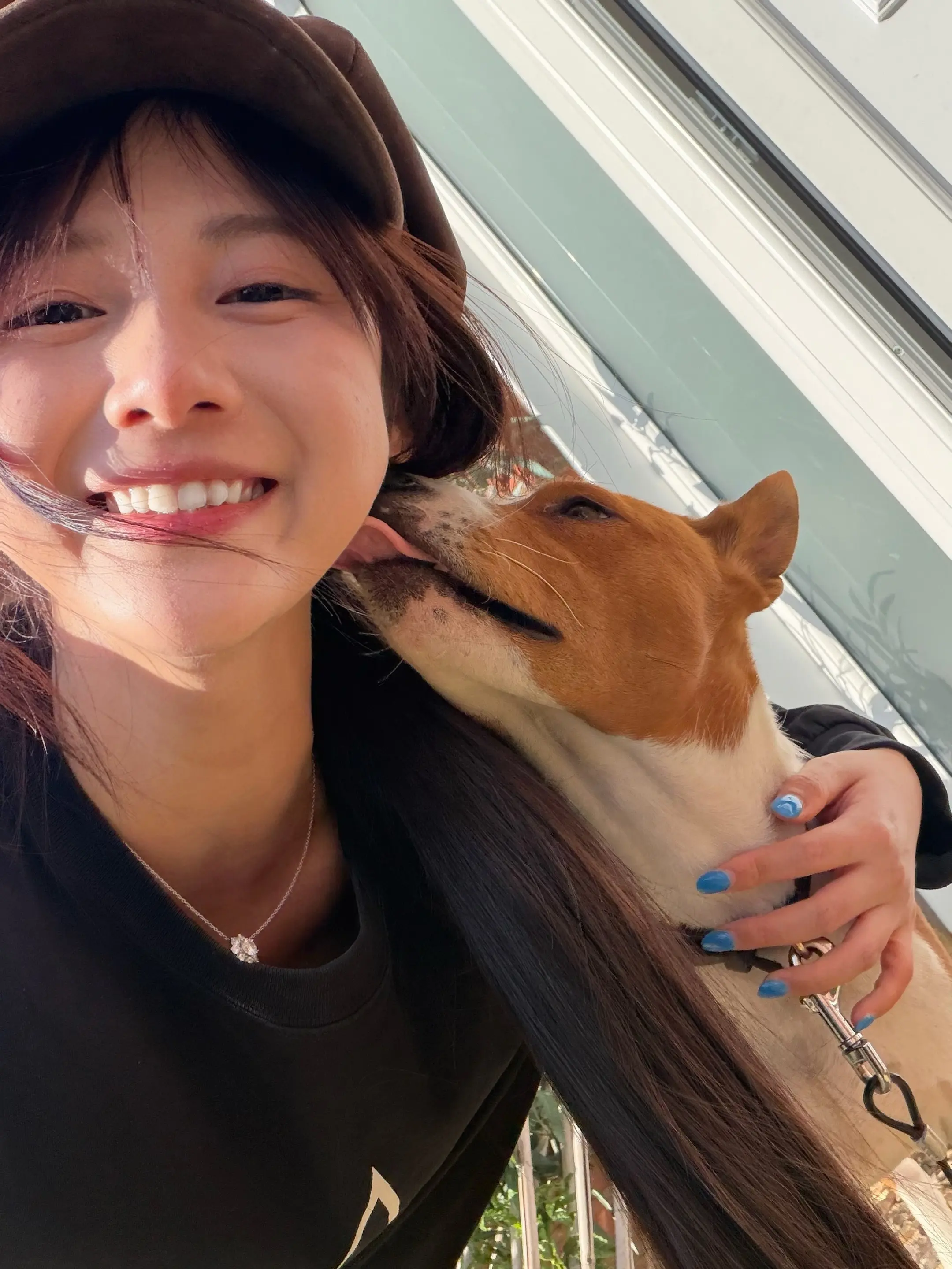 修狗尼…