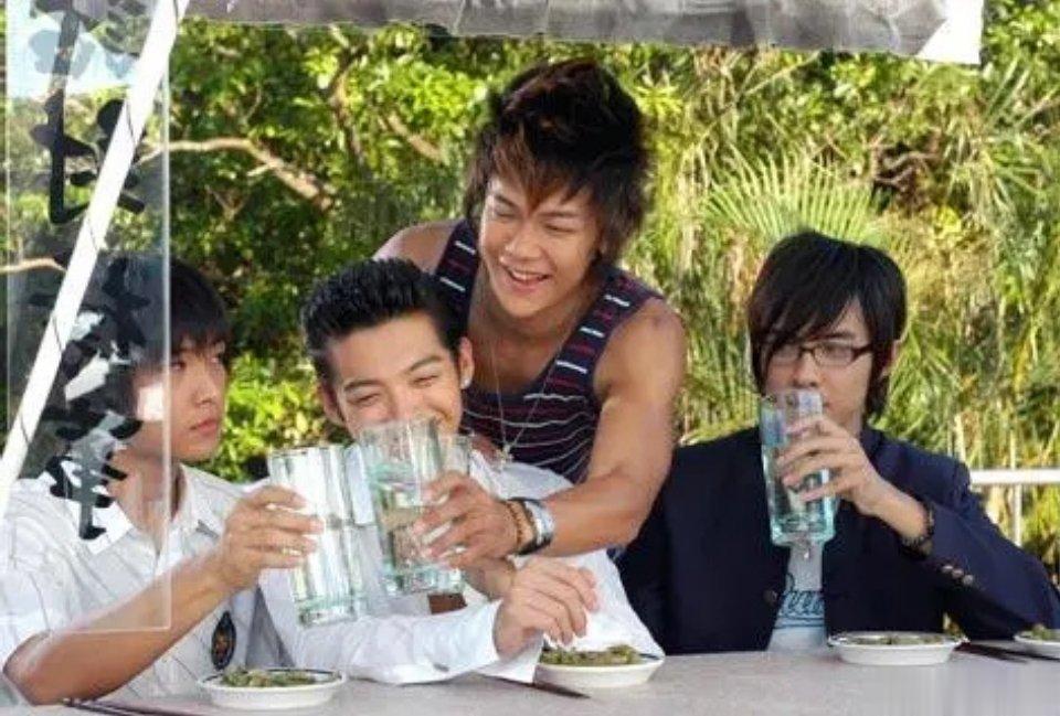 #辰亦儒你忍很久了吧#辰亦儒：我多年前说过的话命中了你现在的眉心[拜拜] ​​​