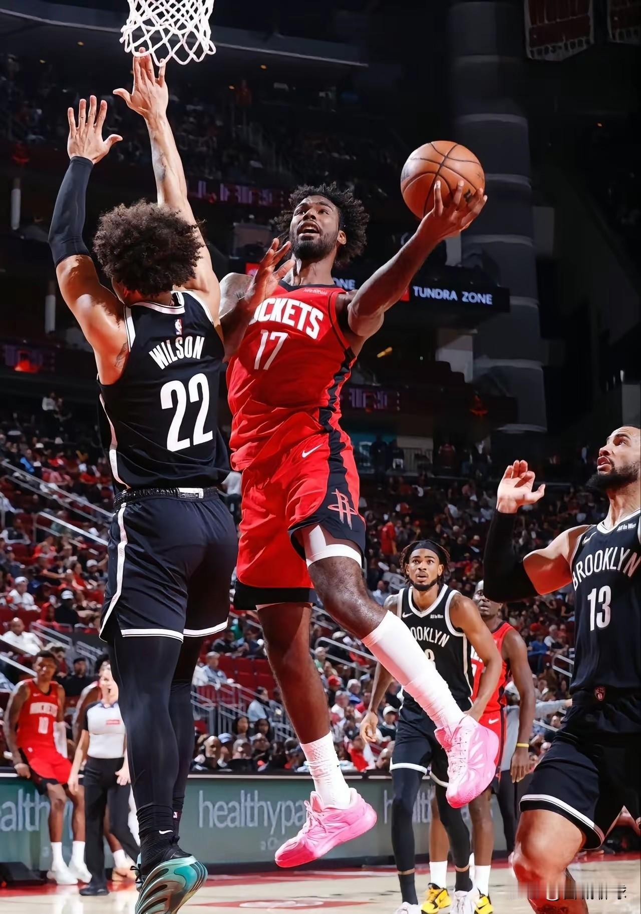 塔里·伊森的状态也是起伏不定啊，中投是他的软肋，反而三分更靠谱，就这样吧，至少比