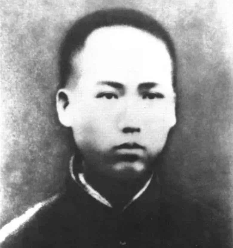 毛宇居恩师中南海重逢毛泽东，深情称呼润之，并特意带来两样礼物献给他，你知道是什么
