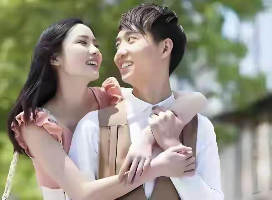 别让“忙”字，成为忽略亲情的借口。

在这个快节奏的时代，“忙”几乎成了我们每个