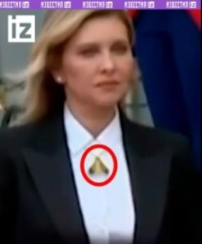 乌克兰前总统夫人叶莲娜·泽连斯卡娅优雅亮相巴黎，佩戴胸针疑似法国博物馆失窃珠宝文