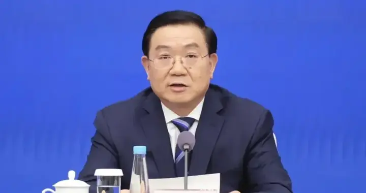 王凤朝，受贿数额特别巨大