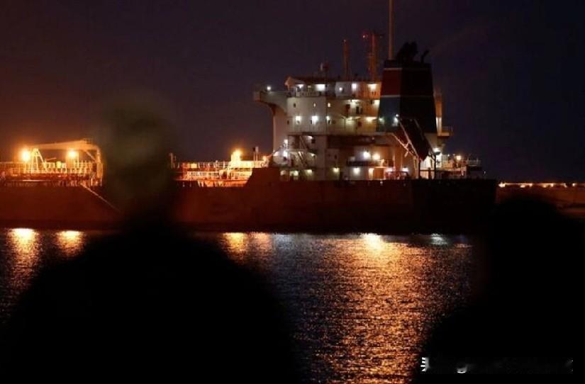 美国太平洋舰队将在舰艇上部署爬墙飞行机器人。
路透华盛顿 3 月 17 日电 —