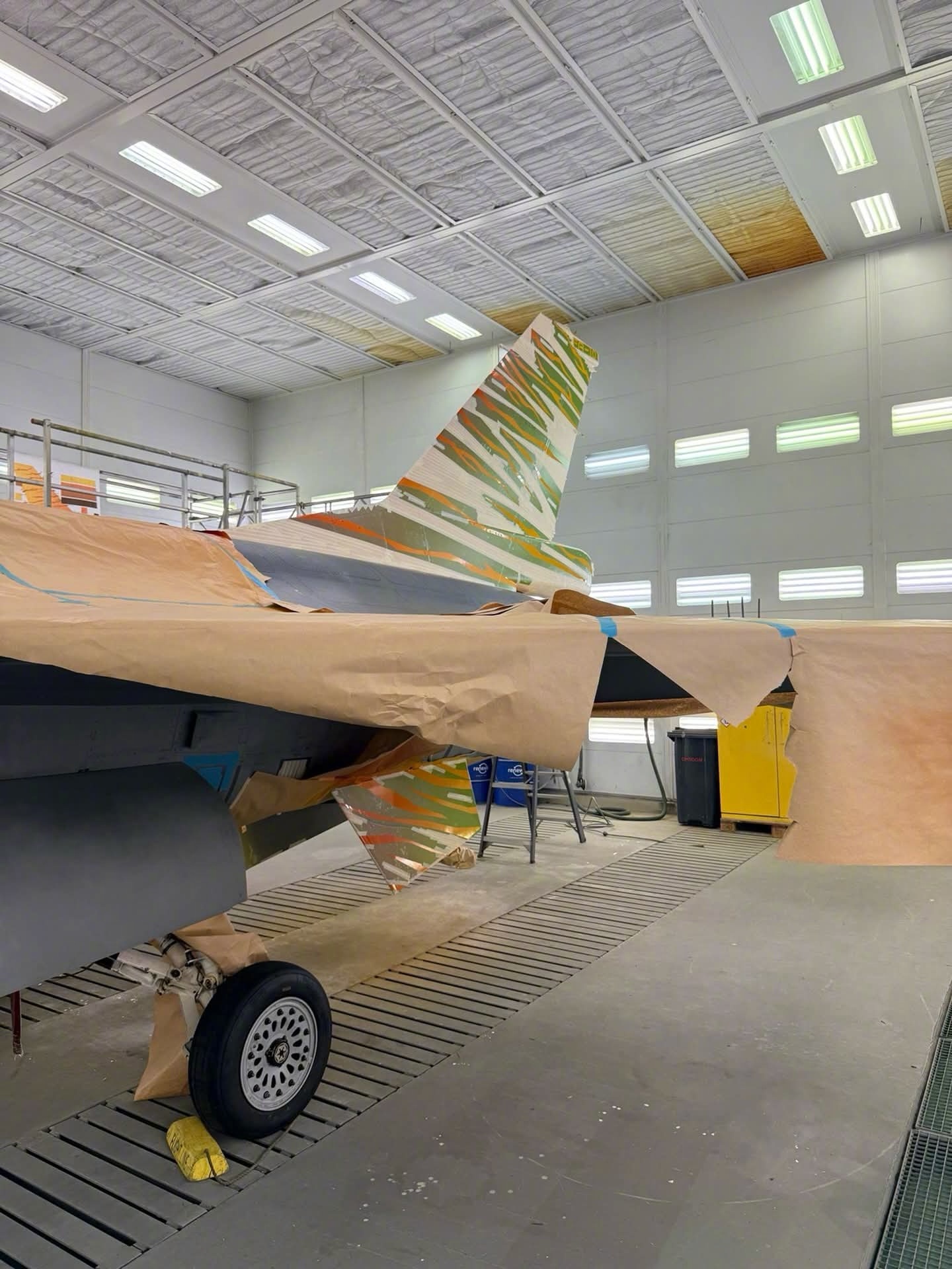 航空君航空科普 比利时空军第31中队的F-16即将揭晓今年老虎会首架特殊涂装战机