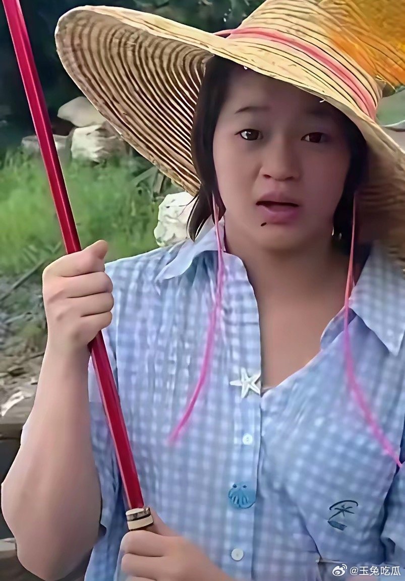 全红婵又胖了，又高了。​​​​​​两个月没看到全红婵参加比赛，没想到再看到她时，