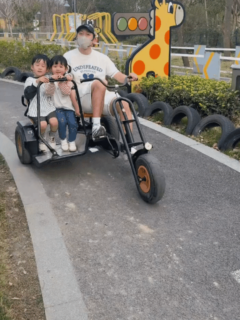 xyk和妹妹：👋🏻[哈哈] 