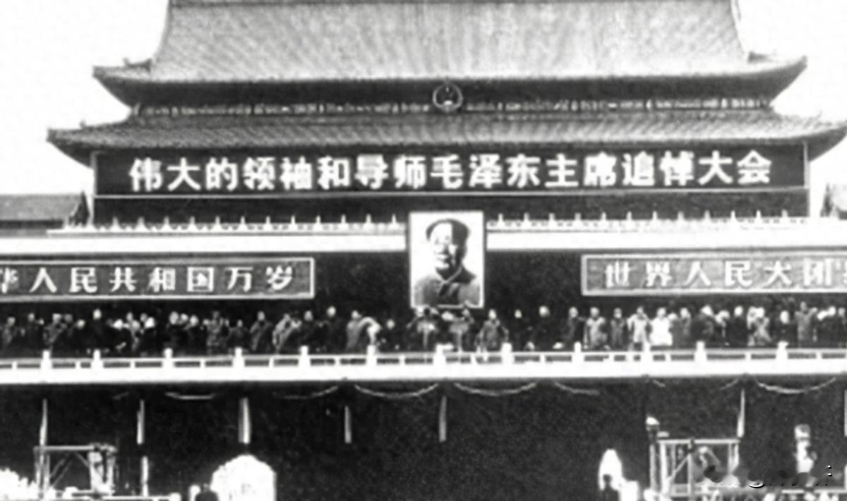 毛主席去世仅仅三个月后，毛岸青和联名者给叶帅写信，坦言父亲生前非常信任你！
19