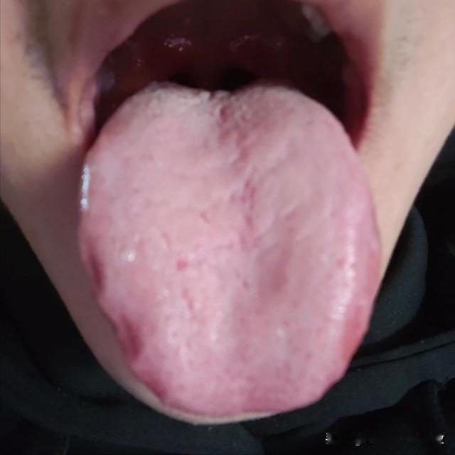 30出头的大哥一进门就说虚，心情天天像谷底[捂脸]
自己平时多注意，哪儿会总感觉