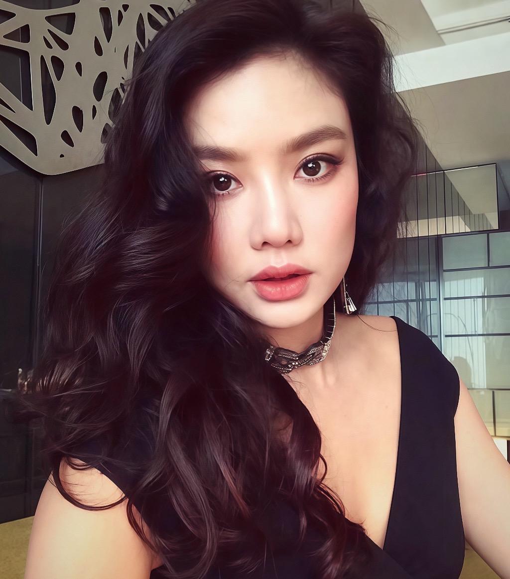 你温柔的唇 致命的眼神