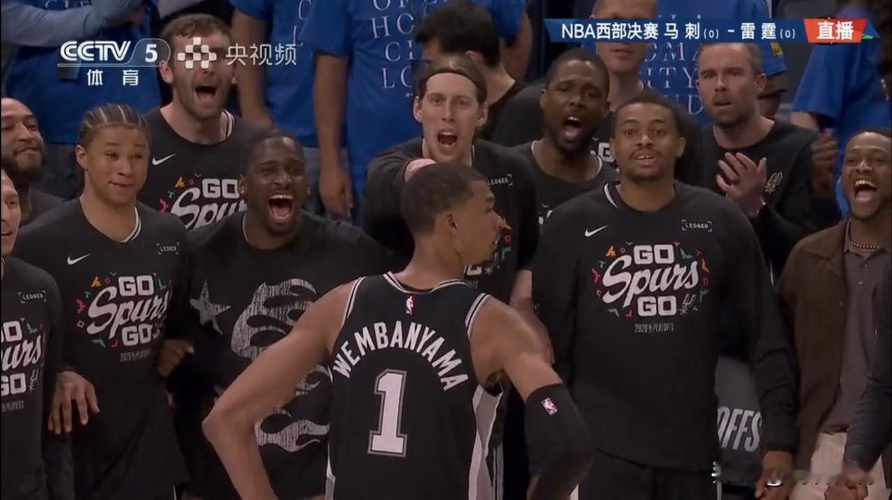 众神膜拜宙斯，文班亚马太炸裂[给力]NBA西决，马刺经历双加时以122:115战
