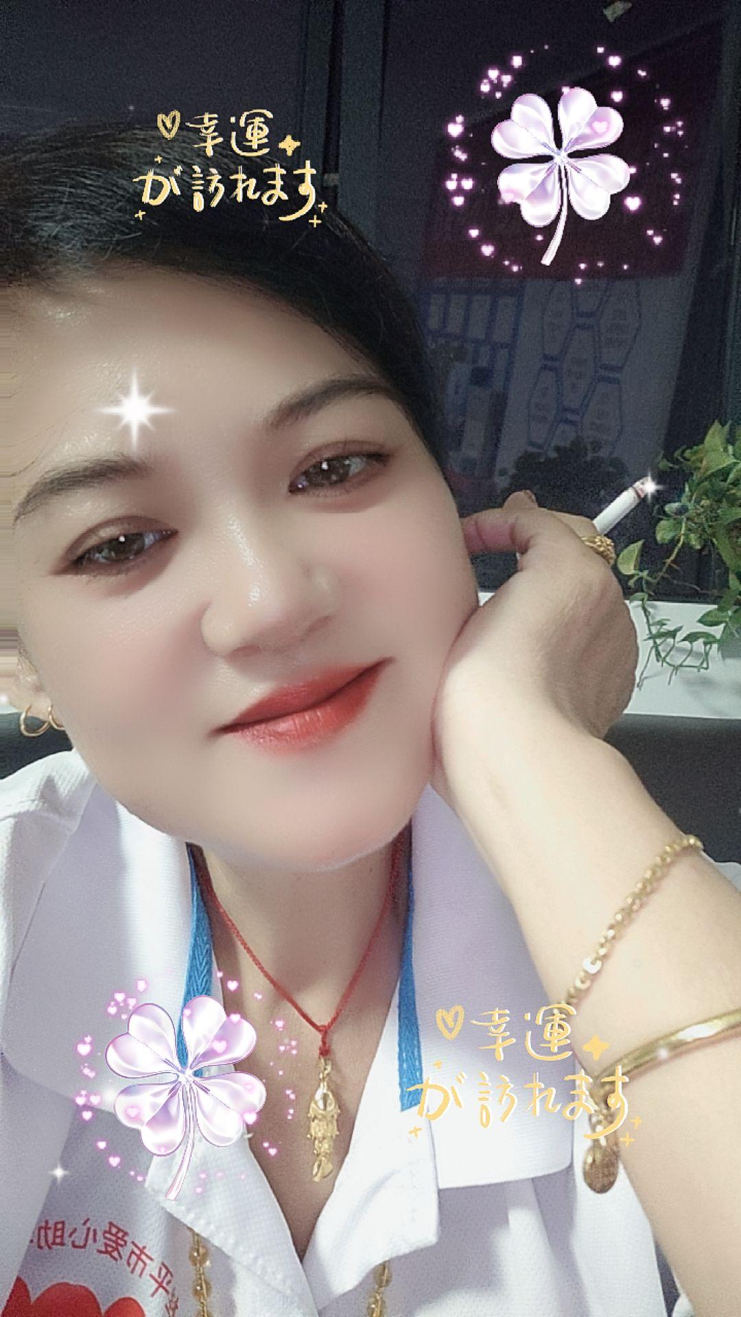 路，不通时，选择拐弯；心，不快时，选择看淡；情，渐远时，选择随意。#真实的我 #