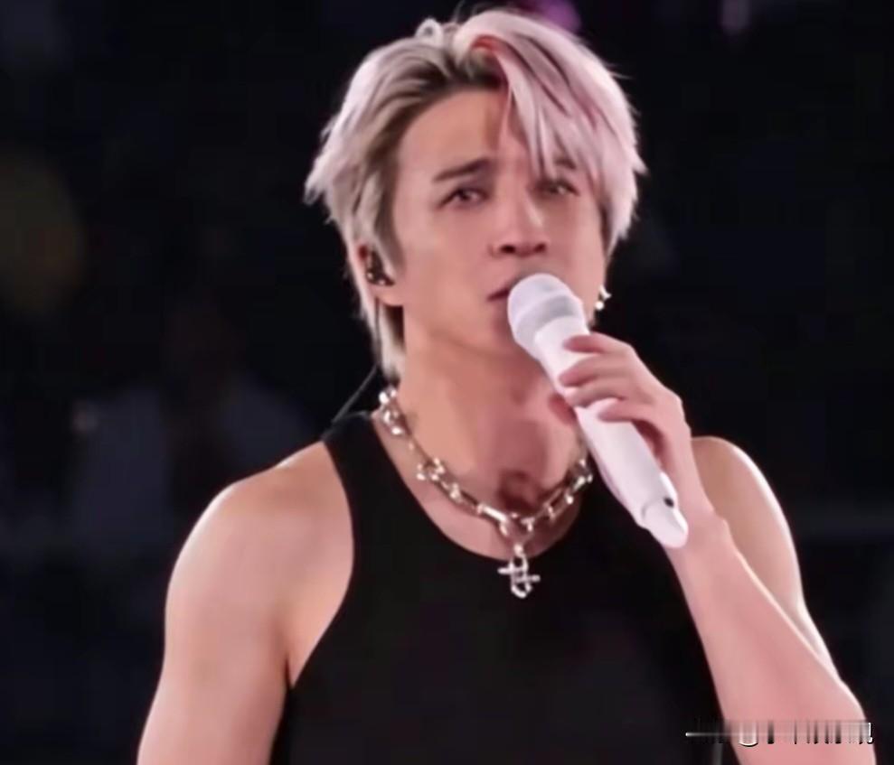 你满腔热血想保护弱者，结果人家只是拿弱者的身份当演出服。薛之谦仗义发声，结果发现
