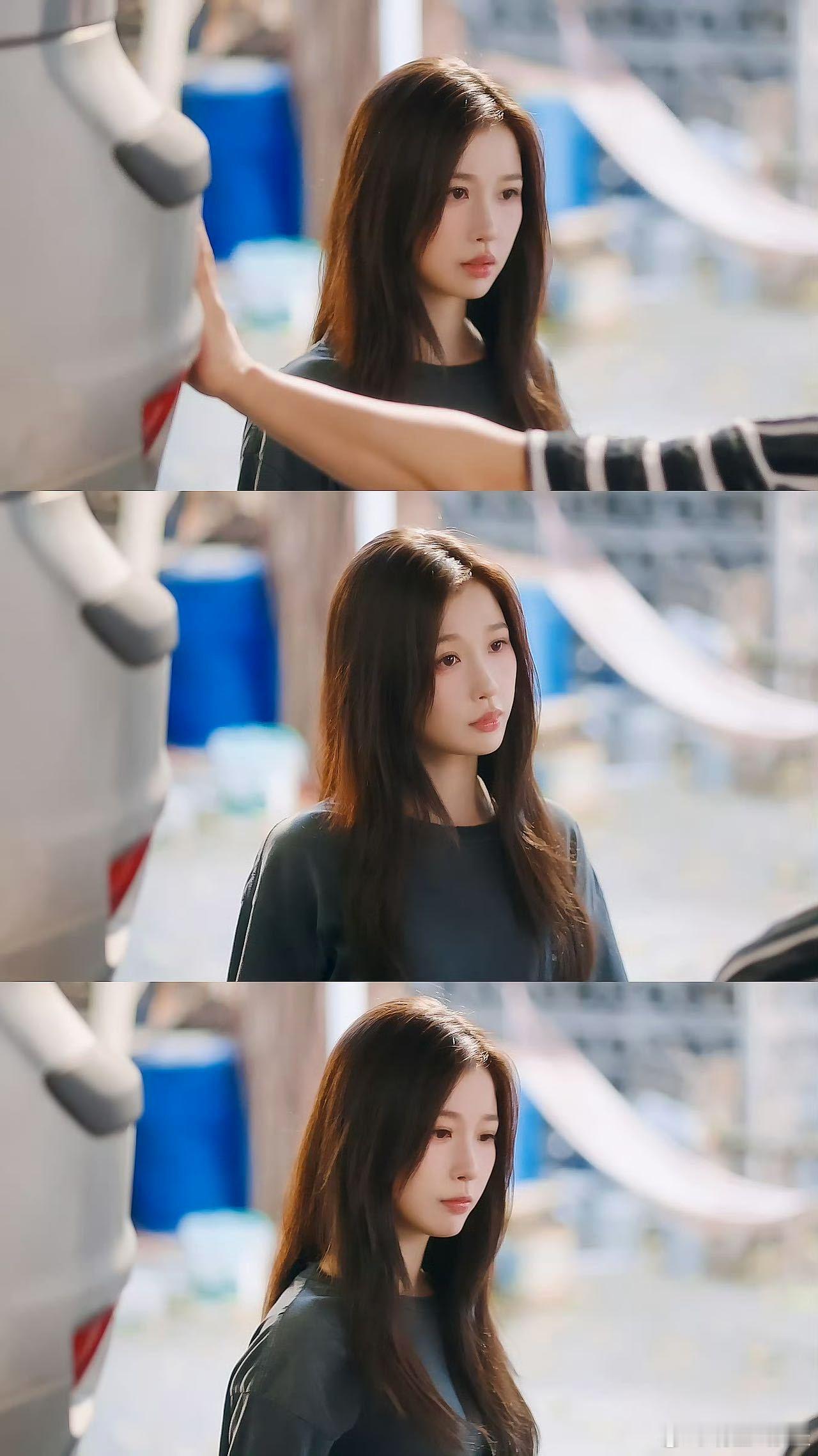 虞书欣姜暮暴力萝莉 谁懂啊！演的姜暮就是暴力萝莉本莉～ 软乎乎的模样自带萌感，动