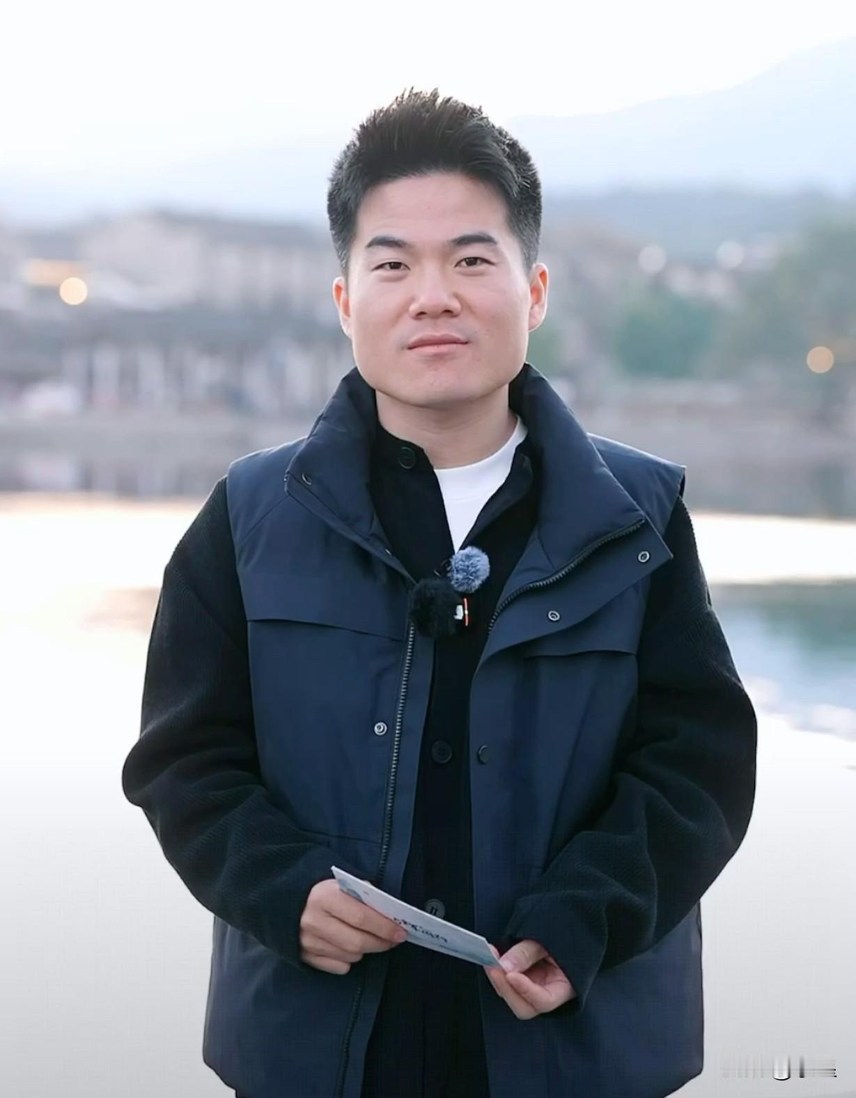 现在董宇辉旗下的两个直播间
与辉同行和兰知春序的GMV总和
每天一个小目标已经常