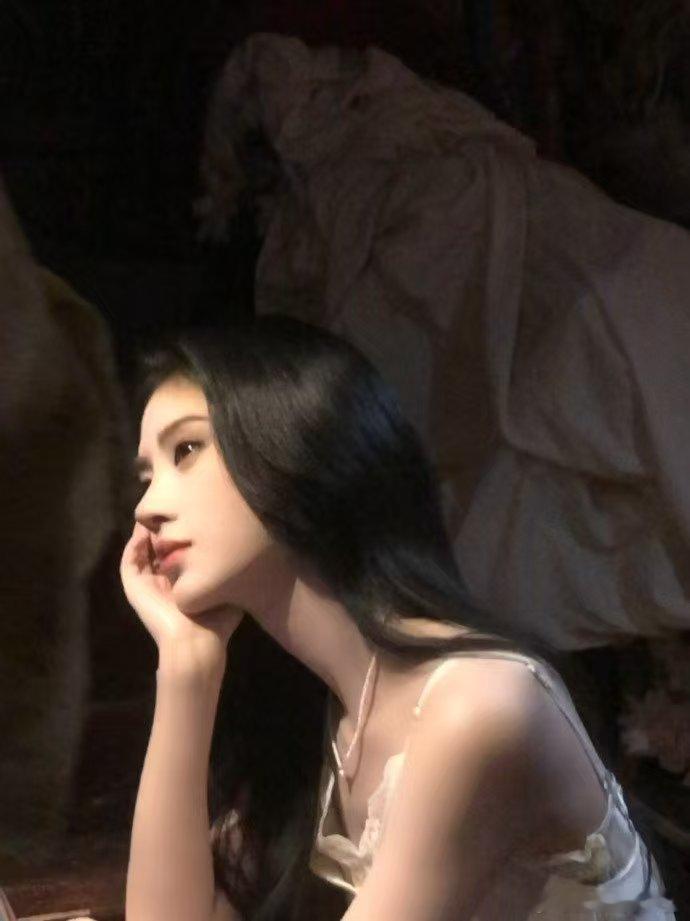 鞠婧祎薄荷绿裙仙女本仙 温柔仙气都快要溢出屏幕鞠婧祎碎片plog好会拍 ​​​