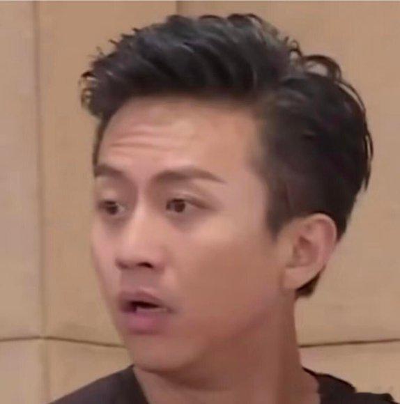 邓超在演唱会上当伴郎618夏日歌会亮相歌会还客串伴郎，整个人随性又活泼！经典旋律