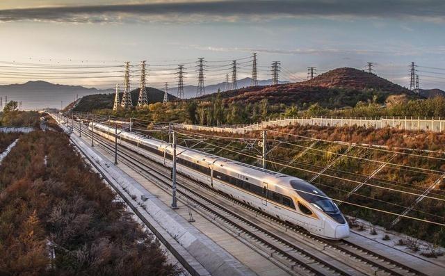 越南670亿高铁又黄了，中国会接这个“烫手山芋”吗？ 越南巨头Vingroup一