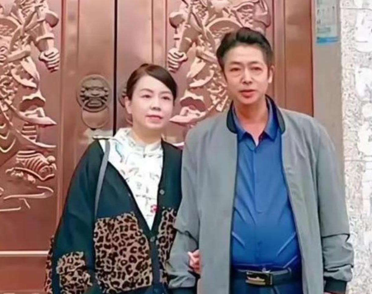 姚家男儿要起诉熊磊，最让人疲惫的不是谁又发声明，而是这场拉扯还没完

姚家男儿发
