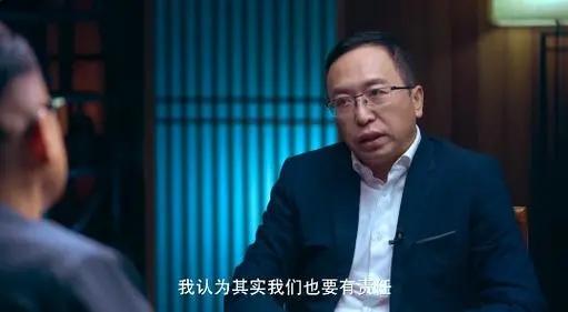 为什么看好荣耀？！中国手机巨头中，作为现役唯一一个国企光环加持的荣耀，确实有独到
