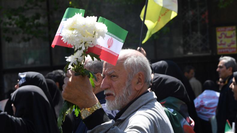 伊朗是不是真的有了？
4月23日，伊朗外交部正式官宣：美伊再次谈判的性质已经发生