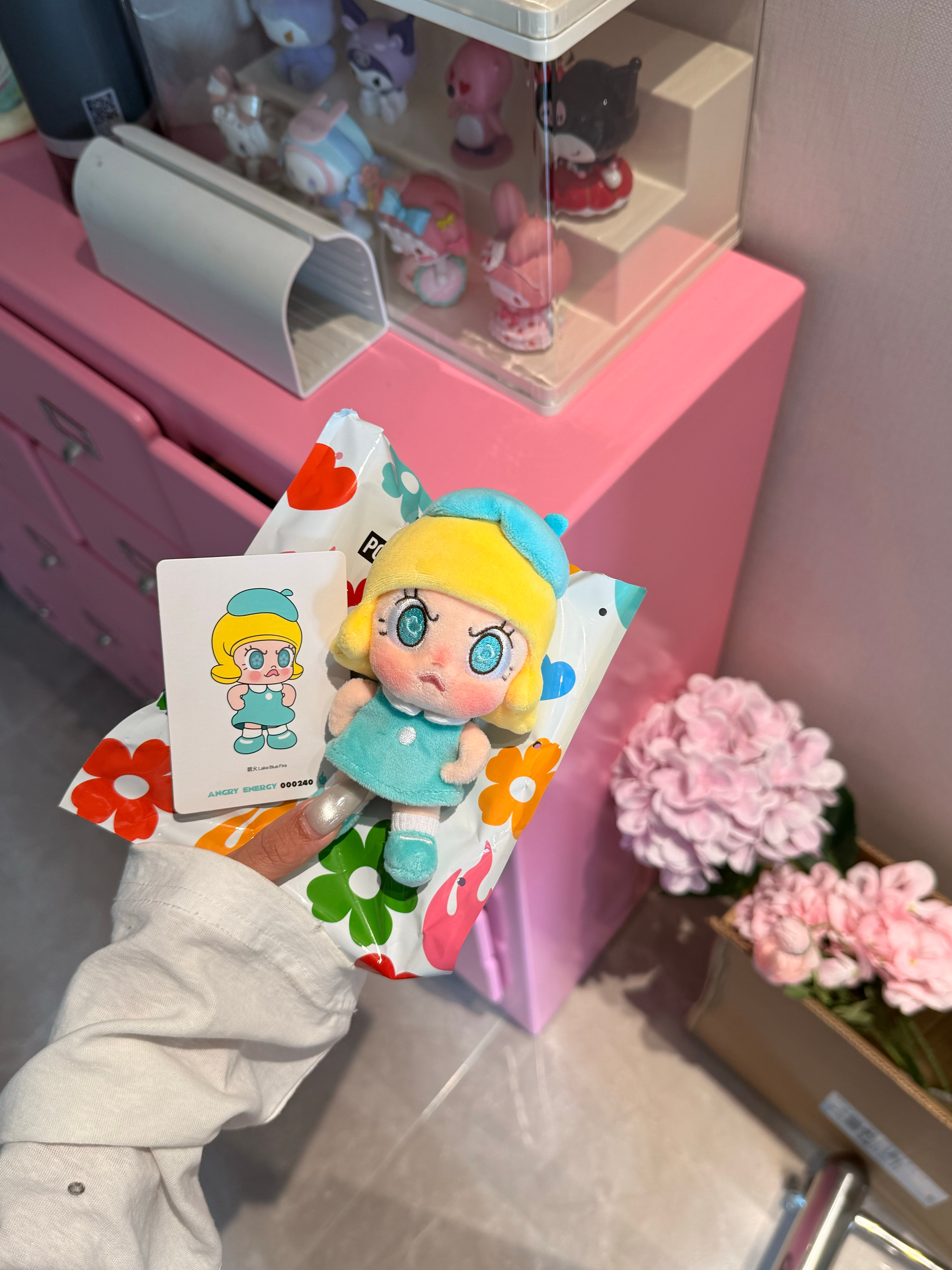 面面送我的盲盒 终于让我许愿成功上了 好喜欢这个颜色的Molly