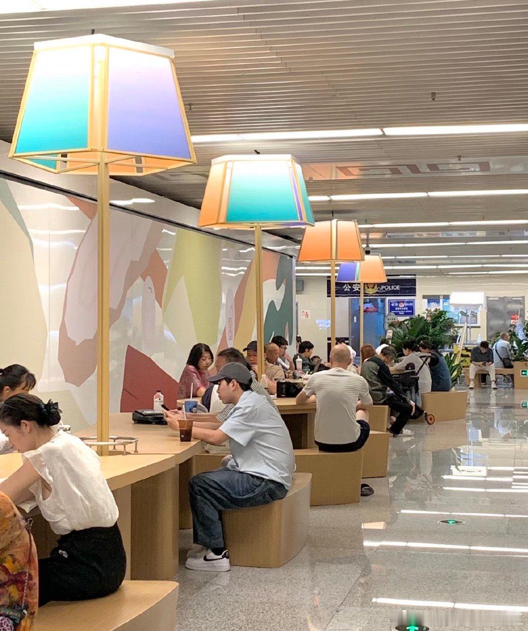 I love my city是成都的城市宣传语，我爱我的城市，成都真的做到了！成
