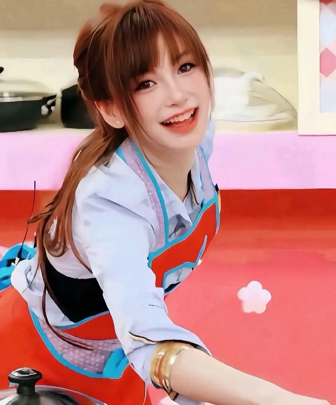她真的好甜 