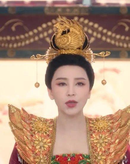 要是换别的剧给演员单独磨皮早就被吐槽了但我嫡嫡道道的大唐大大大长公主磨点皮怎么了